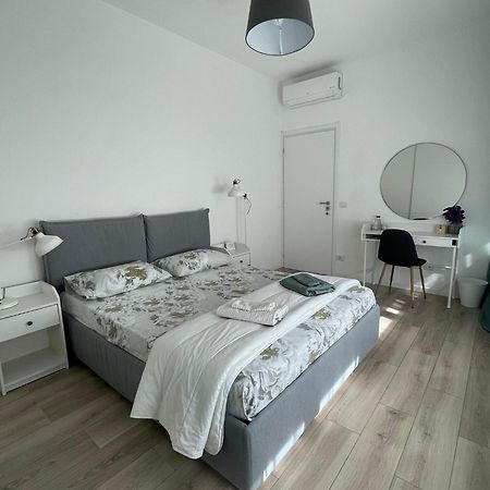 Private Room In Daniela'S House 피렌체 외부 사진